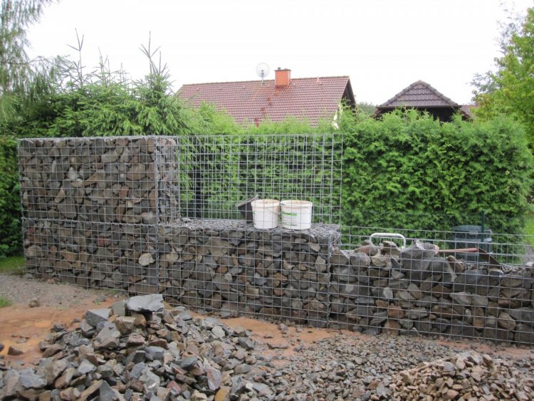 Sichtschutzwand / Gabionen